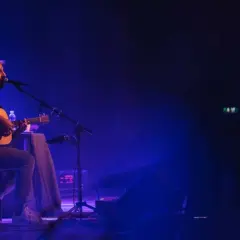 Ile trwa koncert Pawła Domagały? Czas trwania i emocje na scenie