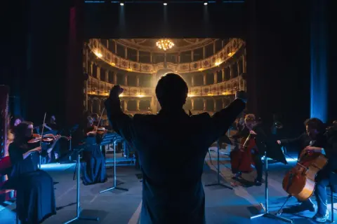 Jak długo trwa koncert muzyki filmowej? Oto co warto wiedzieć o czasie trwania