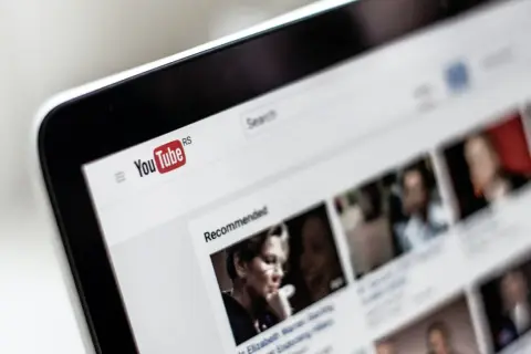 Jak ściągnąć podkład muzyczny z YouTube - proste metody i porady